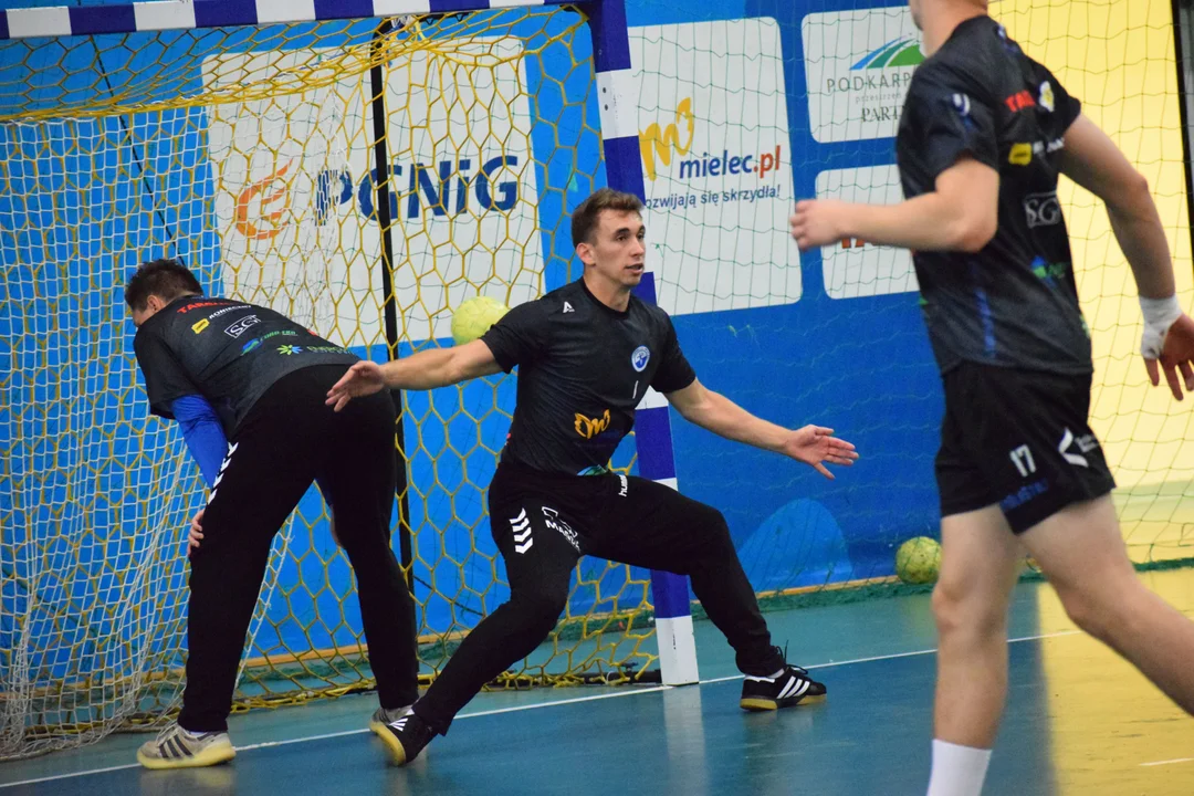 Handball Stal Mielec na treningu