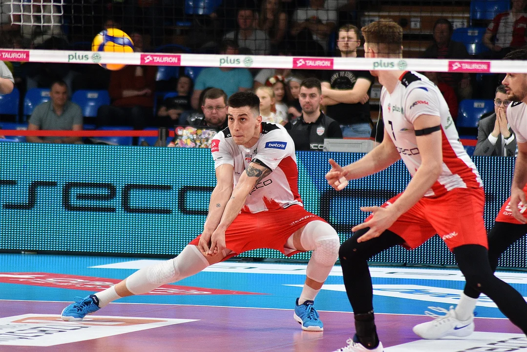 Pierwszy półfinałowy mecz siatkarskiej PlusLigi: Asseco Resovia Rzeszów - Grupa Azoty ZAKSA Kędzierzyn-Koźle (2:3)