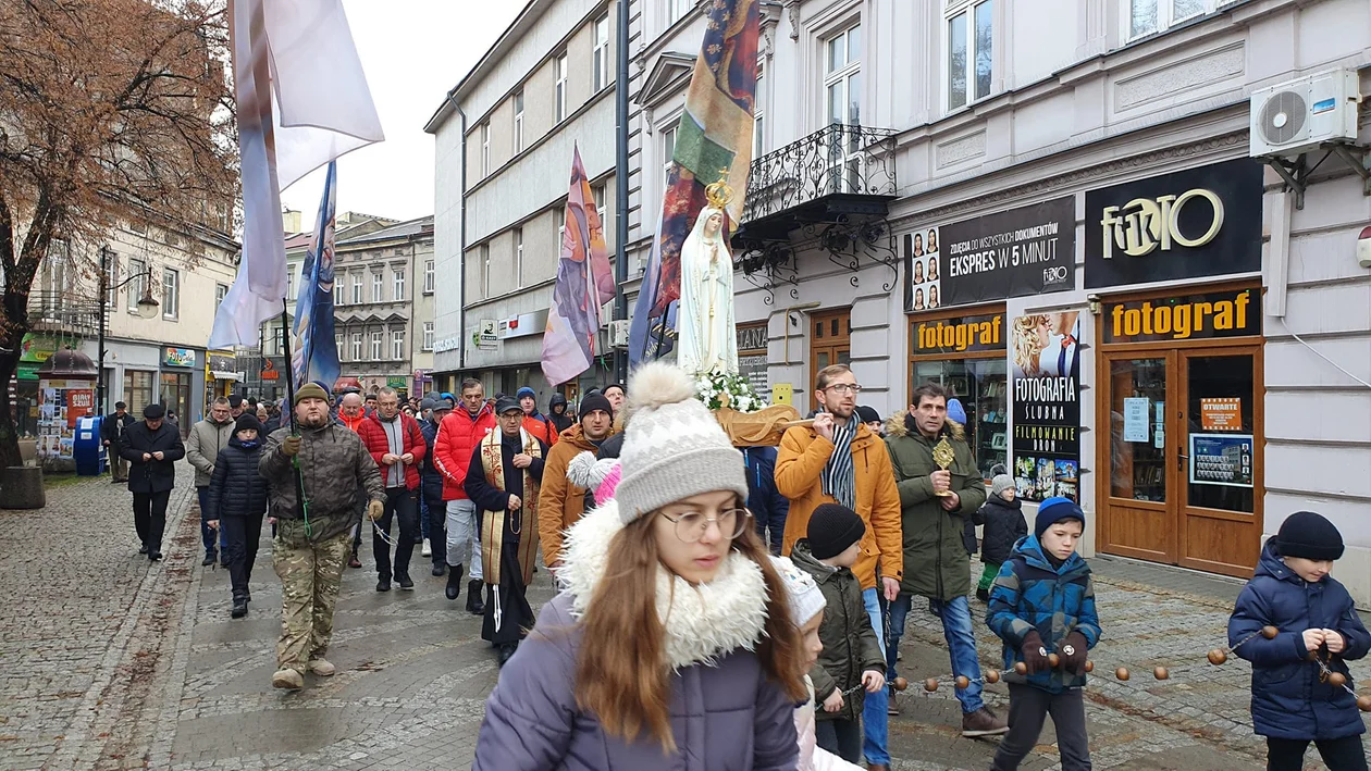 Męski Różaniec w Przemyślu oraz w Stalowej Woli