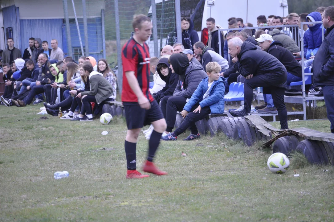 Klasa B: LKS Wierzchowiny - Jamnica Dulcza Wielka