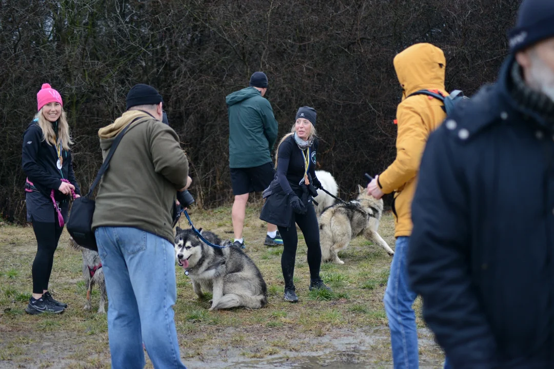 XI Bieg Zimowy wokół Jeziora Tarnobrzeskiego oraz Yeti Run Zimowy Bieg w Szortach