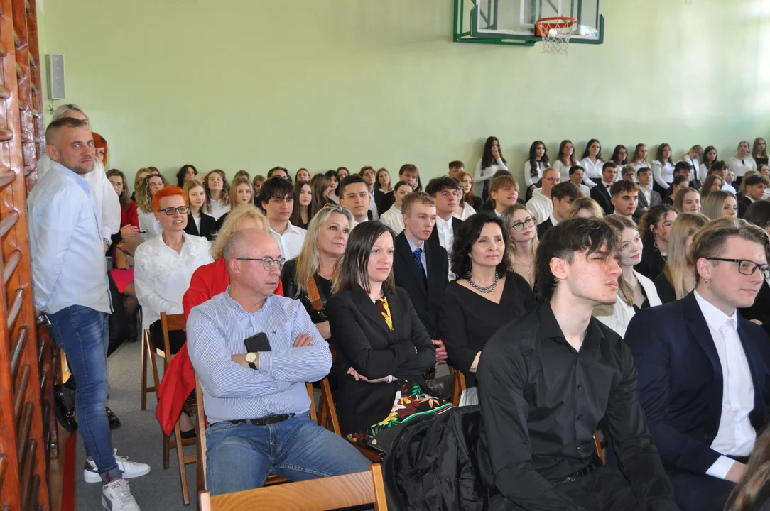 Zakończenie szkoły w I LO im. St. Konarskiego w Mielcu