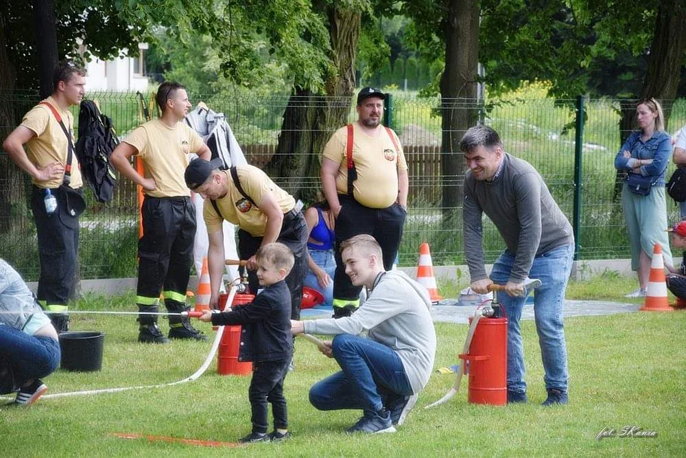 Od teorii do praktyki. Festyn rodzinny w Złotnikach [ZDJĘCIA] - Zdjęcie główne