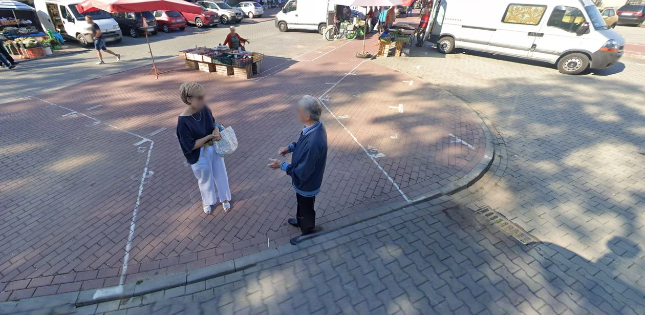 Mieszkańcy Mielca na zakupach, spacerze, w pracy i drodze ze szkoły uchwyceni przez kamery Google Street View