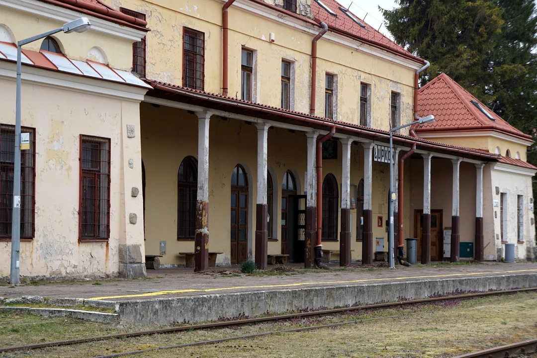 Stacja kolejowa w Łupkowie