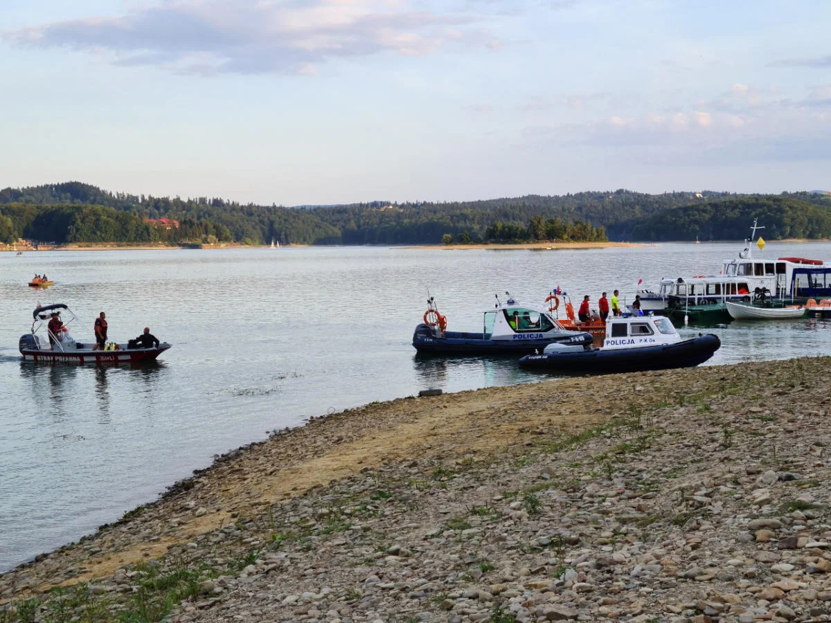 Akcja poszukiwawcza na Jeziorze Solińskim