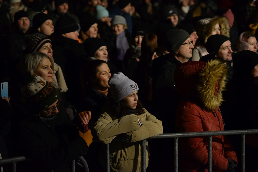 Finał "Choinki Życzeń" - koncert Feel w Tarnobrzegu