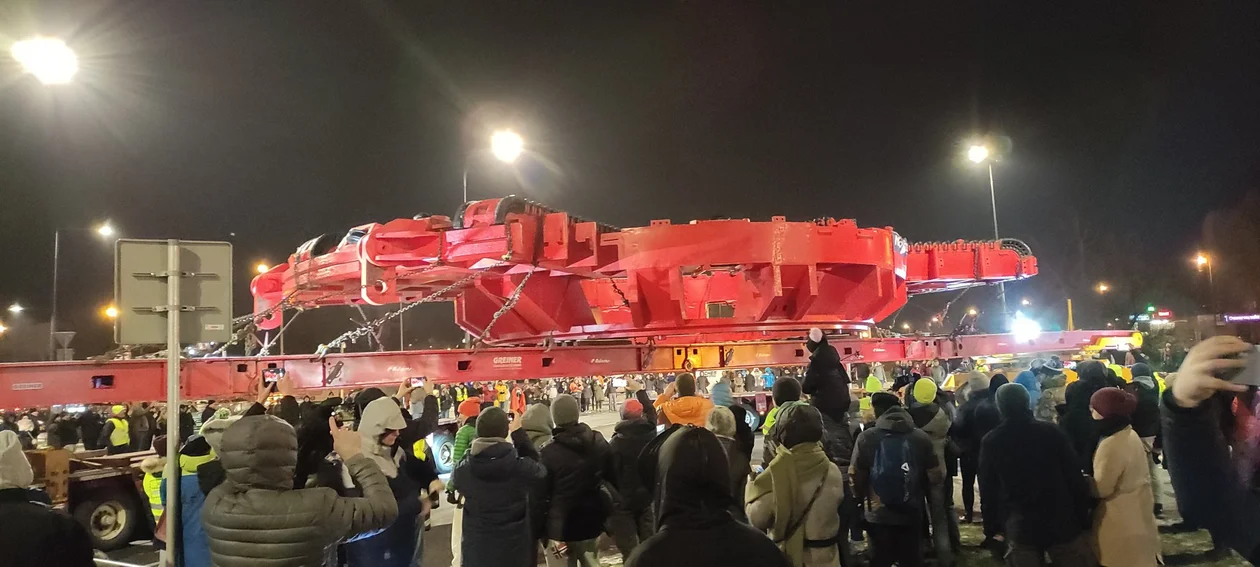 Gigantyczna maszyna TBM Tunnel Boring Machine