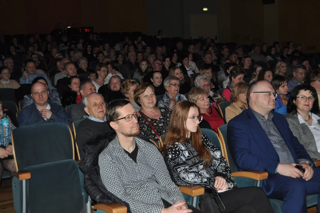 Zatańczyli, zaśpiewali dla kobiet w Mielcu