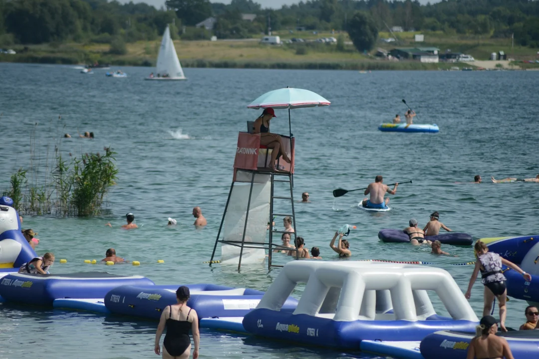 Tłumy nad Jeziorem Tarnobrzeskim - zobacz zdjęcia z sobotniego plażowania