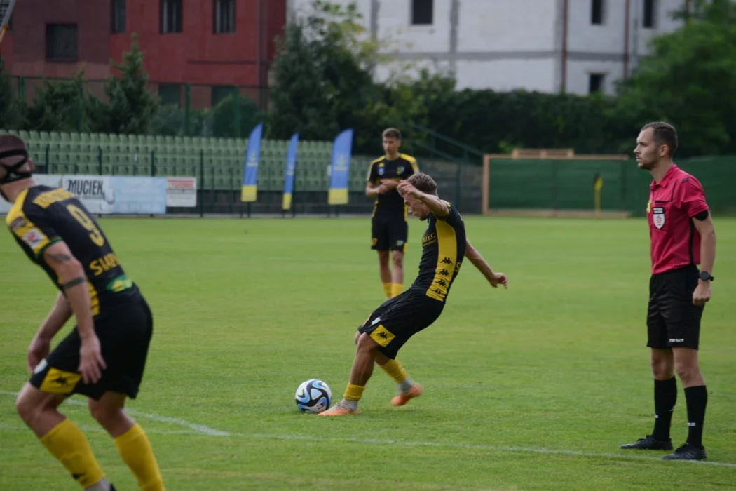Trzecia liga, grupa 4: Siarka Tarnobrzeg - Sokół Sieniawa 2:0