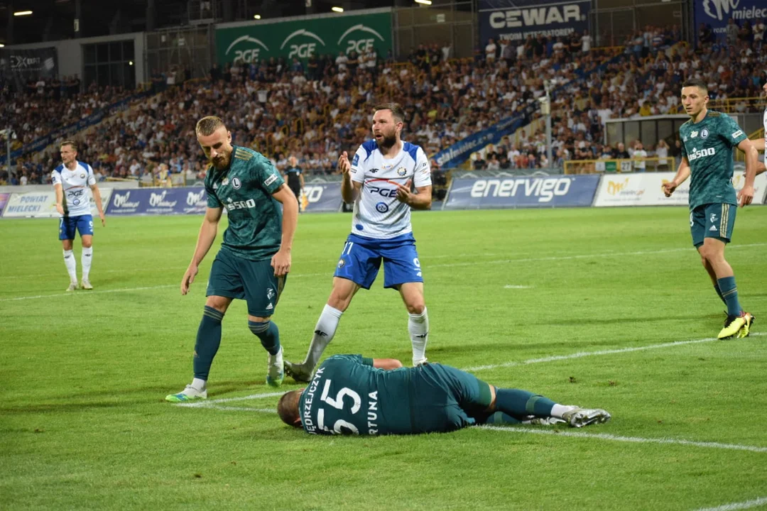 PKO BP Ekstraklasa: Stal Mielec - Legia Warszawa - zdjęcia z wydarzeń boiskowych oraz ujęcia kibiców