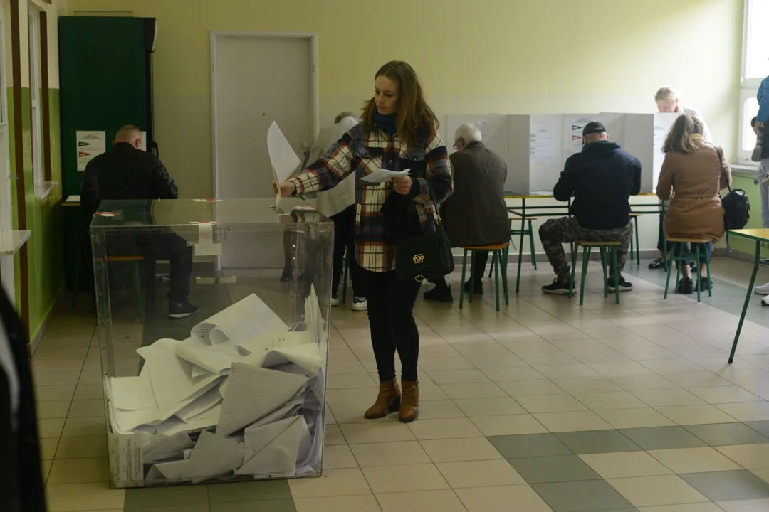 Wybory 2023: Tak głosuje Tarnobrzeg