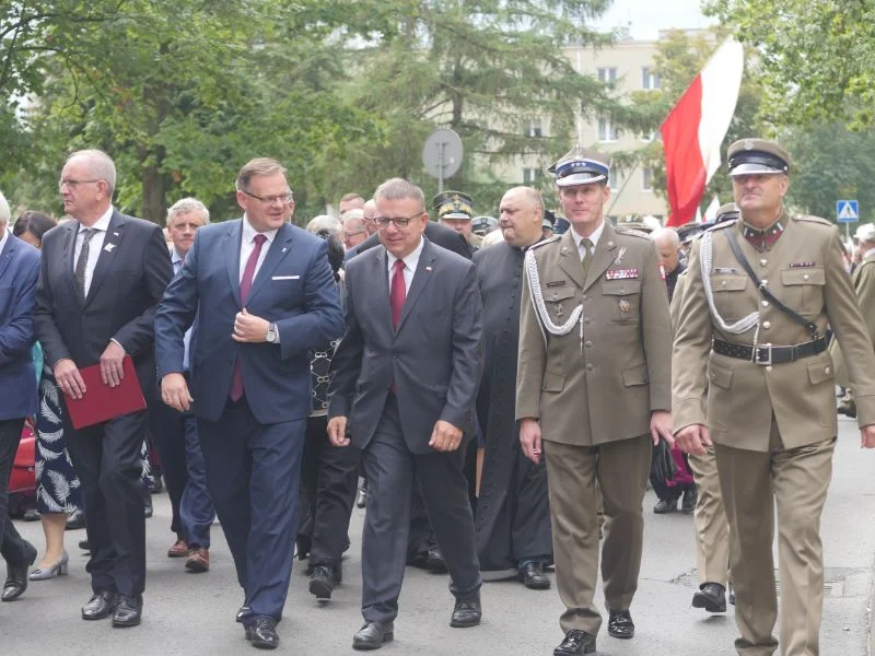 Odsłonięcie pomnika w Mielcu