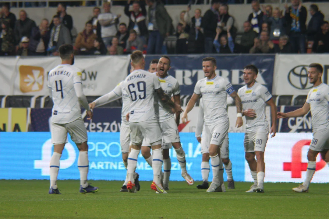 Fortuna 1. Liga: Derby Rzeszowa: Stal Rzeszów - Resovia Rzeszów 3:4