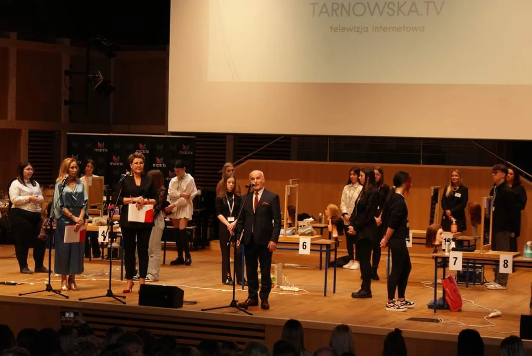 Sędzia z Podkarpacia na Festiwalu Fryzur w Tarnowie