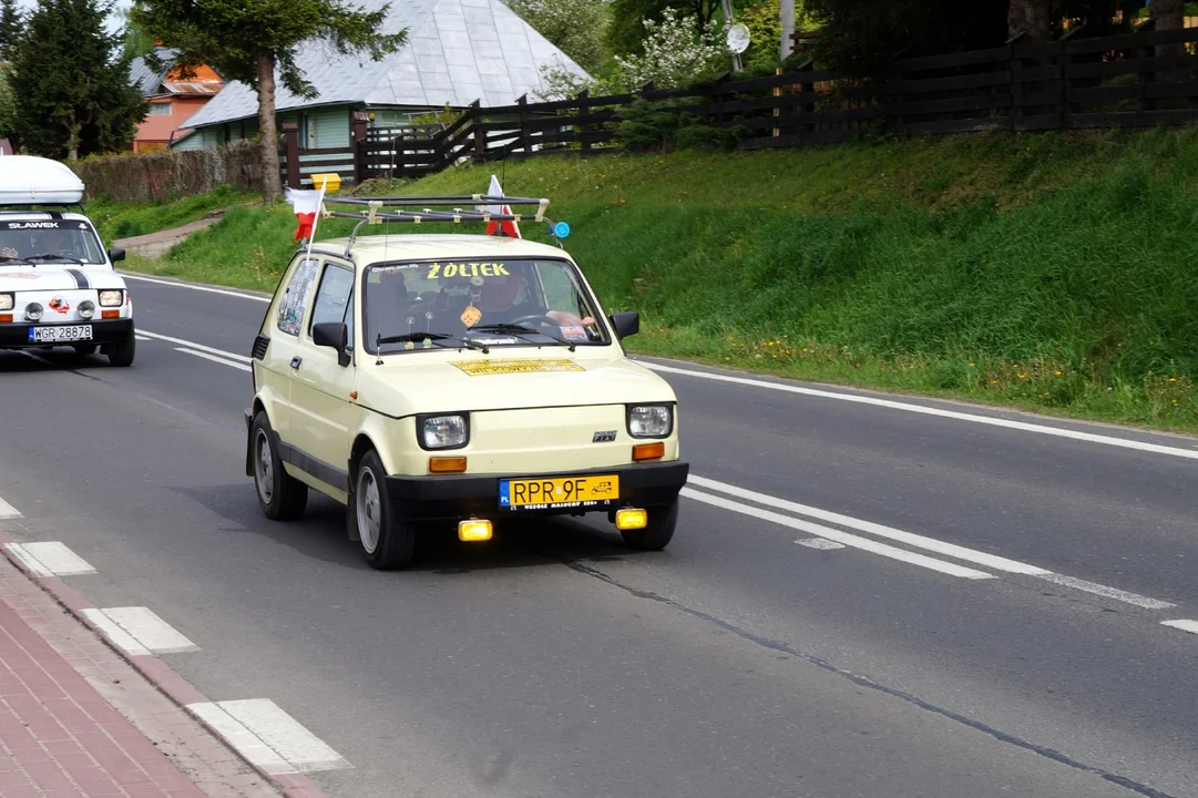 „Wesołe Maluchy” jadą przez Bieszczady