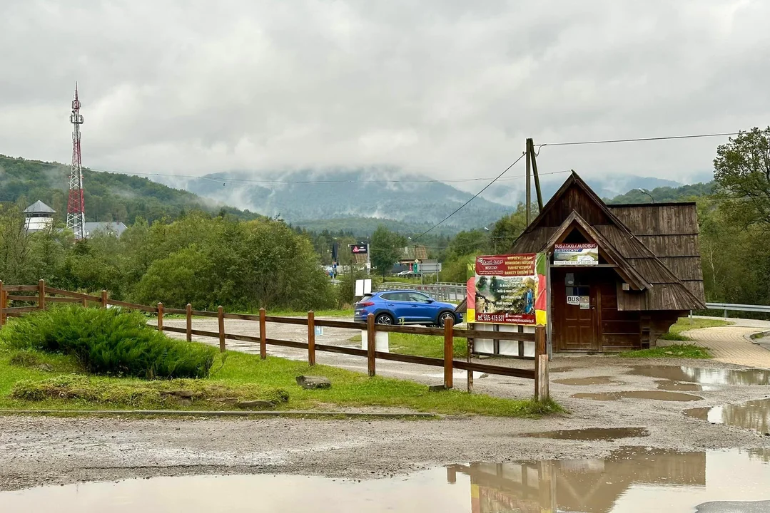 Deszczowy dzień w Bieszczadach. Najnowsze zdjęcia z Wetliny, Brzegów i Ustrzyk Górnych oraz Przełęczy Wyżnej i Wyżniańskiej [ZDJĘCIA] - Zdjęcie główne