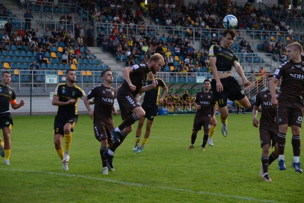 Trzecia liga, grupa 4: Siarka Tarnobrzeg - Garbarnia Kraków 0:0