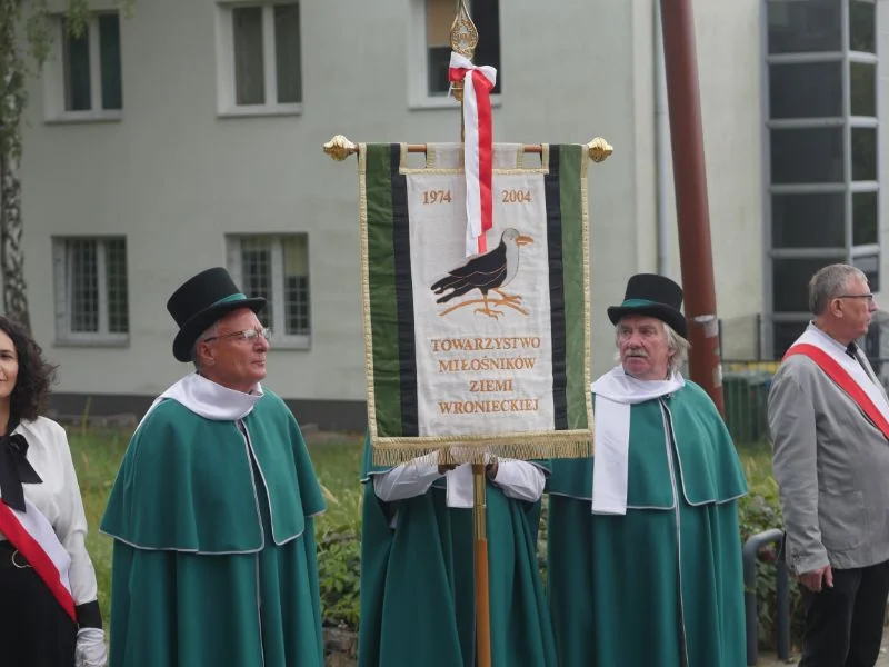 Odsłonięcie pomnika w Mielcu