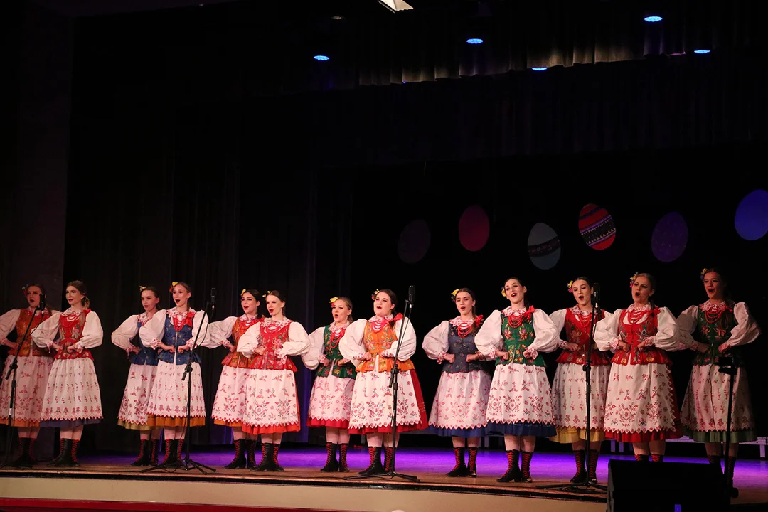 Wielkanocny Koncert Rzeszowiaków na scenie Domu Kultury SCK