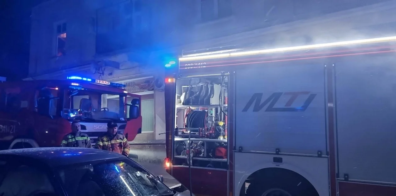 Pożar samochodu na ul. Orzeszkowej w Sanoku