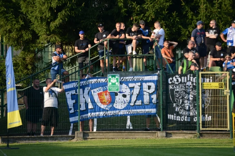 Kibice na meczu Siarka Tarnobrzeg - Karpaty Krosno