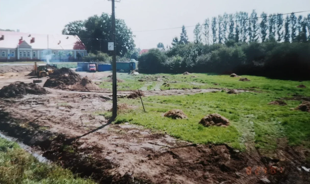 Budowa ronda na drodze krajowej nr 9 w Kolbuszowej. Zdjęcia sprzed lat