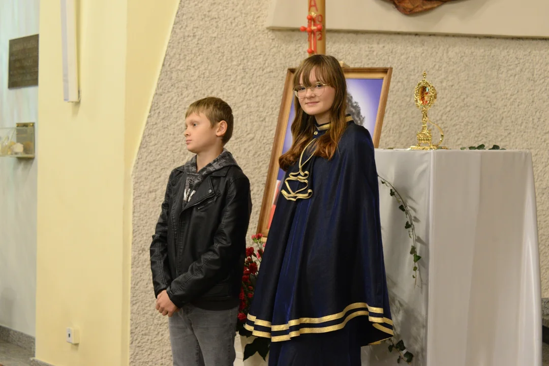 Relikwie bł. Carlo Acutisa, jednego z patronów Światowych Dni Młodzieży, w Parafii Św. Barbary w Tarnobrzegu
