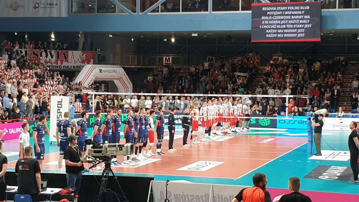 Asseco Resovia pokonuje Zaksę Kędzierzyn Koźle w hicie PlusLigi