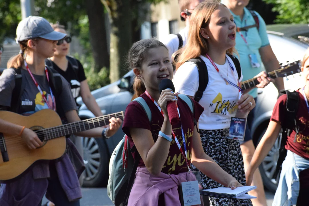 Grupa 16 i 18 na szlaku pielgrzymim