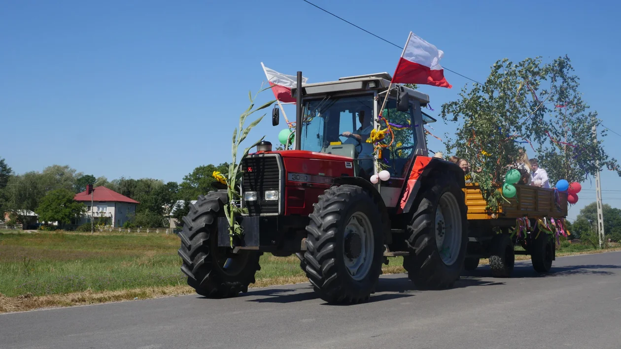 Parada traktorów w Łączkach Brzeskich