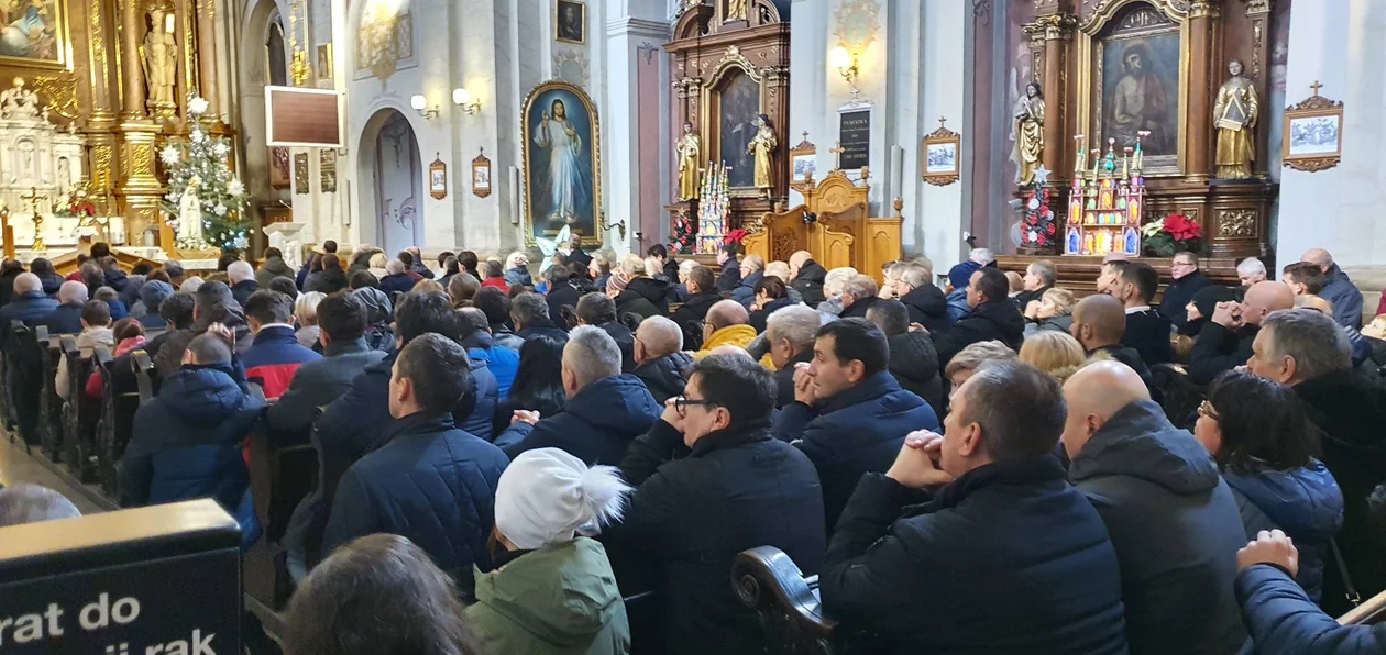 Męski Różaniec w Przemyślu oraz w Stalowej Woli