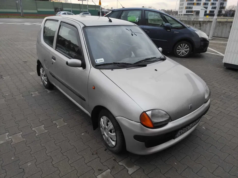 Fiat Seicento, 2400 zł.