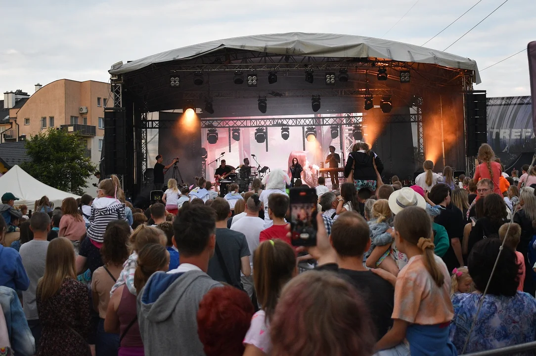 Piknik rodzinny "Strefa Mocy" i koncert Roksany Węgiel