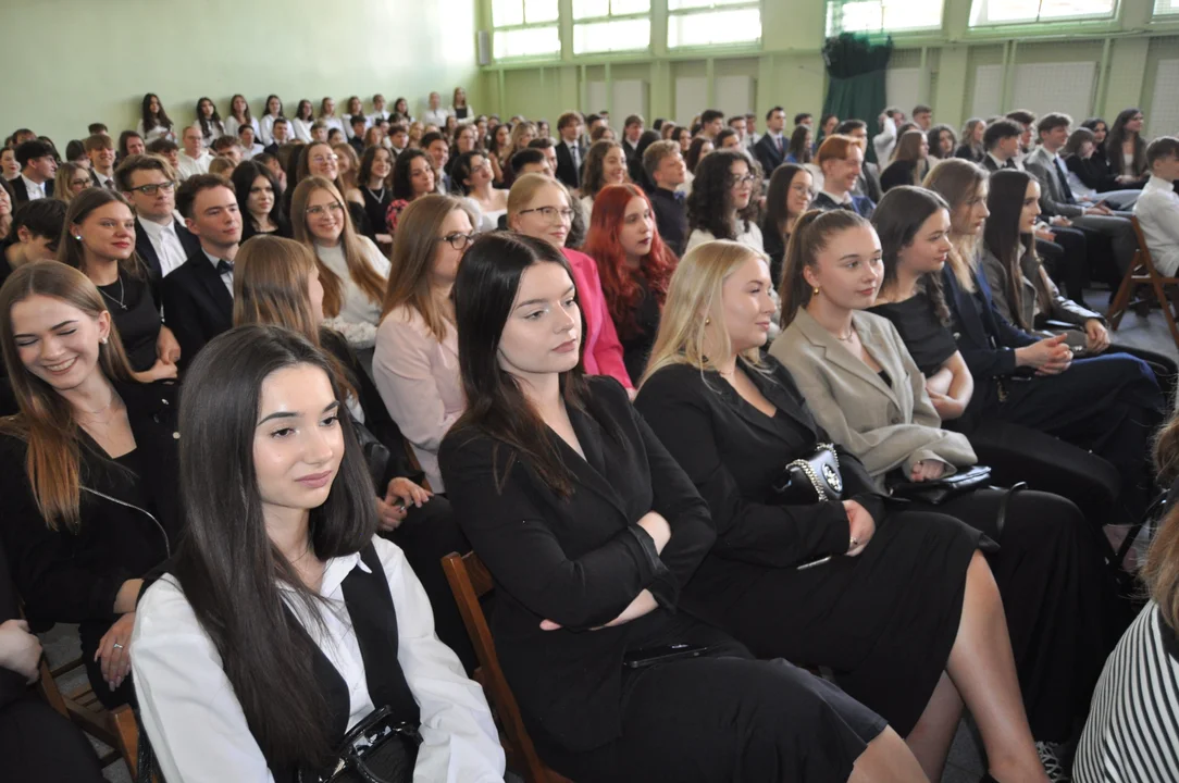 Zakończenie szkoły w I LO im. St. Konarskiego w Mielcu