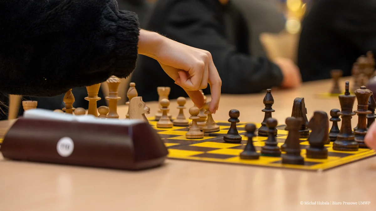 I Politechniczny Turniej Szachowy. Uczniowskie drużyny z całego województwa rywalizowały przy szachownicy