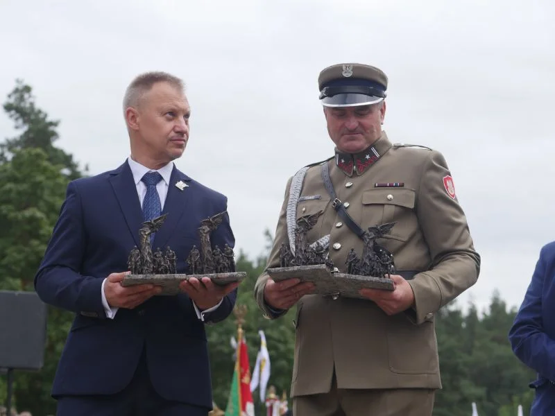 Odsłonięcie pomnika w Mielcu