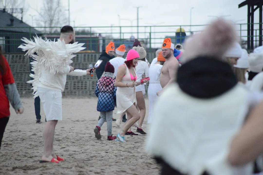 "Jezioro Aniołów" w lutym. Zobaczcie zdjęcia z plaży Jeziora Tarnobrzeskiego