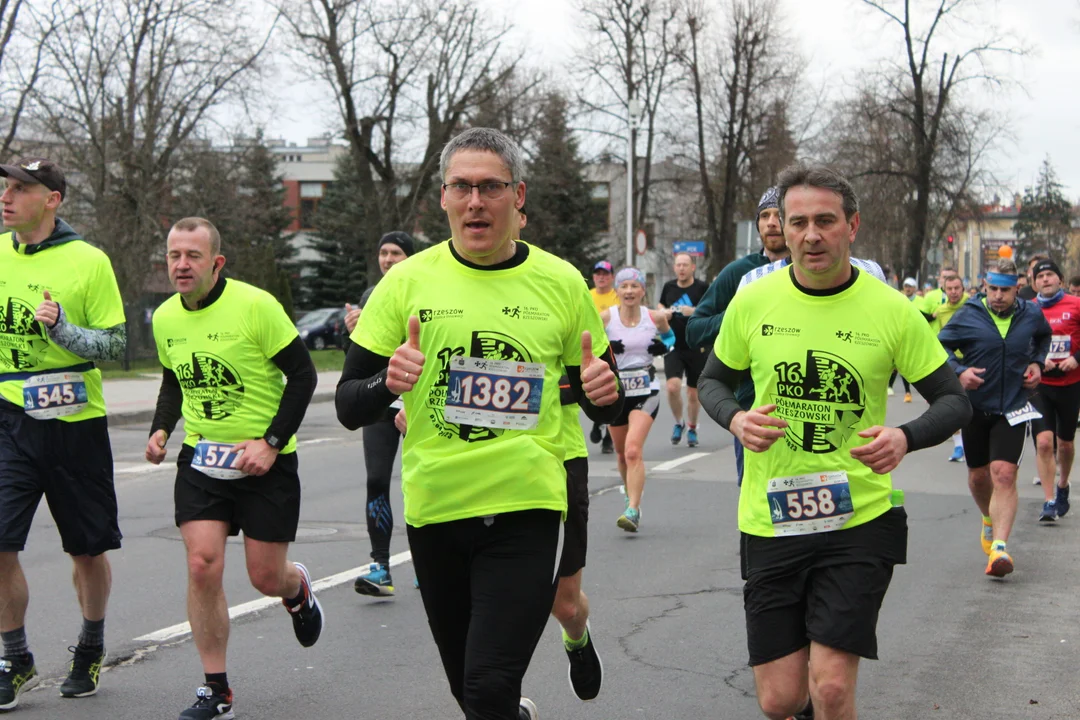 16. PKO Półmaraton Rzeszowski za nami. 1700 biegaczy na ulicach Rzeszowa