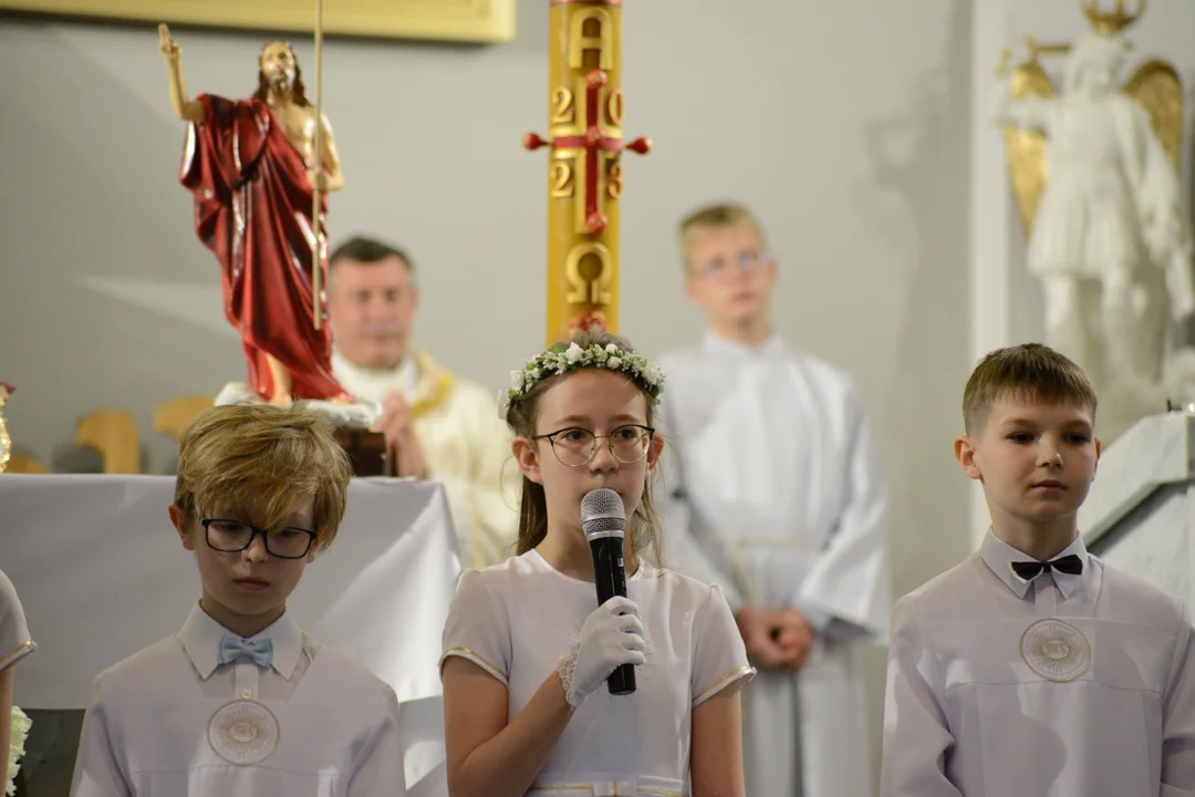 Rocznica Pierwszej Komunii Świętej w Parafii Miłosierdzia Bożego w Tarnobrzegu