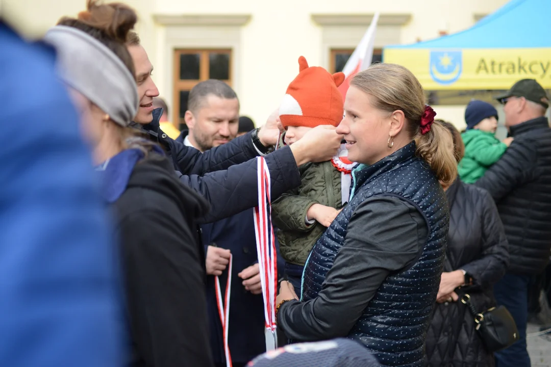 Bieg Historyczny "Dzieci dla Niepodległej" i piknik w Parku Dzikowskim - część 2