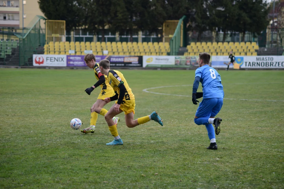 Centralna Liga Juniorów U-15: Siarka Tarnobrzeg - Hutnik Kraków 2:4