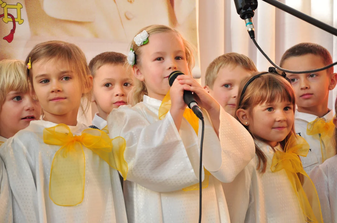 Gminny Festiwal Papieski w Kupnie. Zobacz zdjęcia z 2012 roku [ZDJĘCIA] - Zdjęcie główne