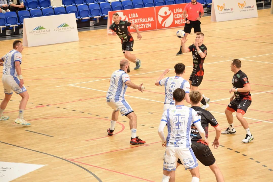 Handball Stal Mielec – MKS Wieluń 28:20 (11:11)