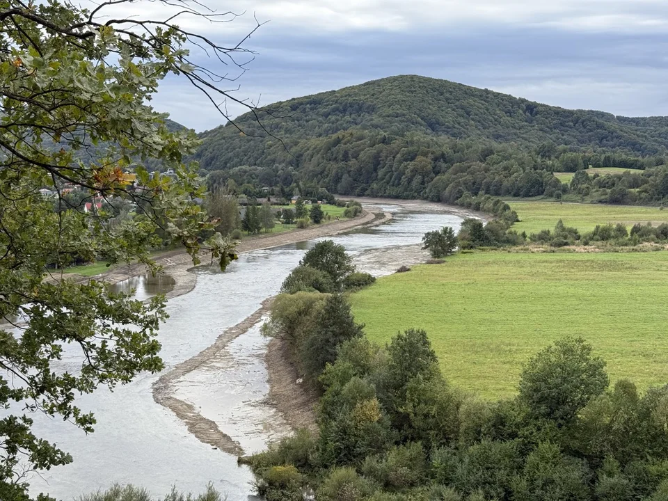 Koryto rzeki San w Myczkowcach zmienia swoje oblicze