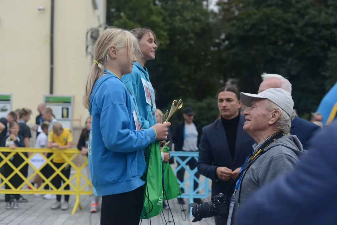 45. Bieg Nadwiślański im. Alfreda Freyera w Tarnobrzegu - biegi dziecięco-młodzieżowe - dekoracje