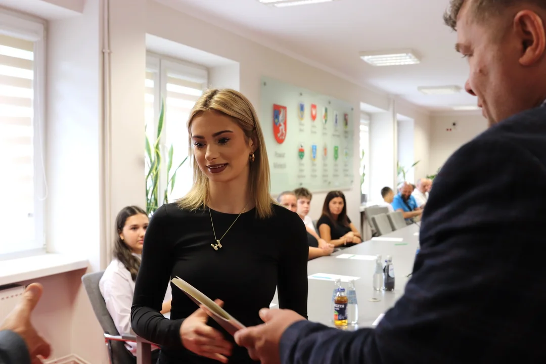 Powiat Mielecki przyznał stypendia dla najlepszych sportówców