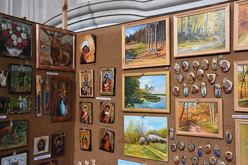 Galeria artystyczna Synagoga w Lesku zaprasza