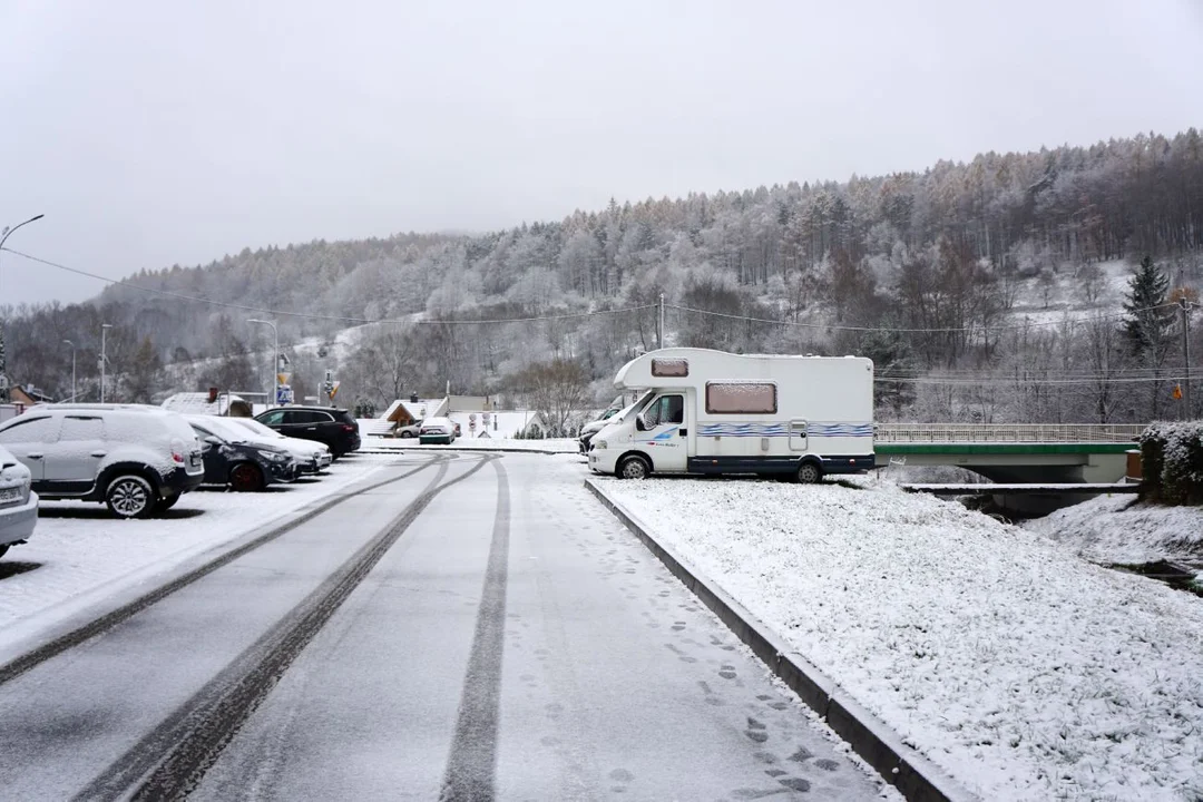 Drogi po pierwszych opadach śniegu